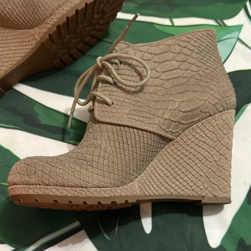 Rosegold Shoes step up